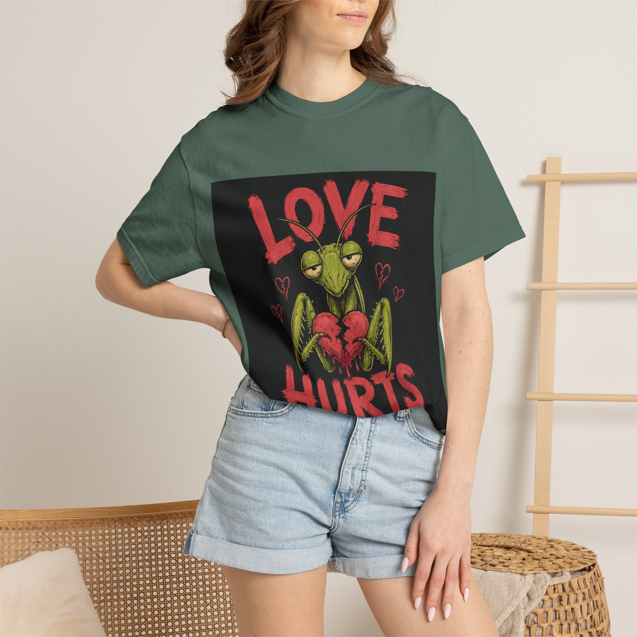 Love Hurts Mantis T-Shirt