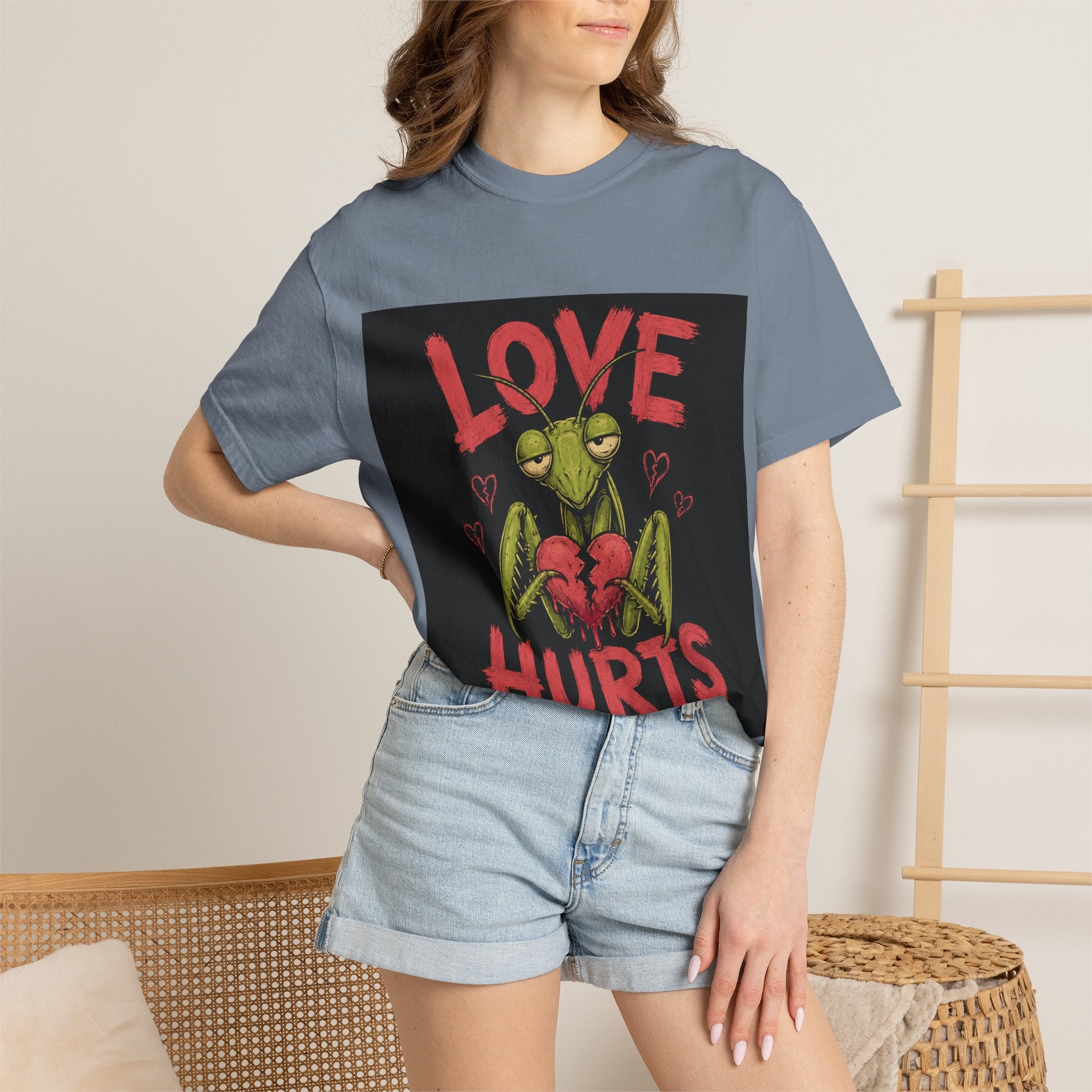 Love Hurts Mantis T-Shirt