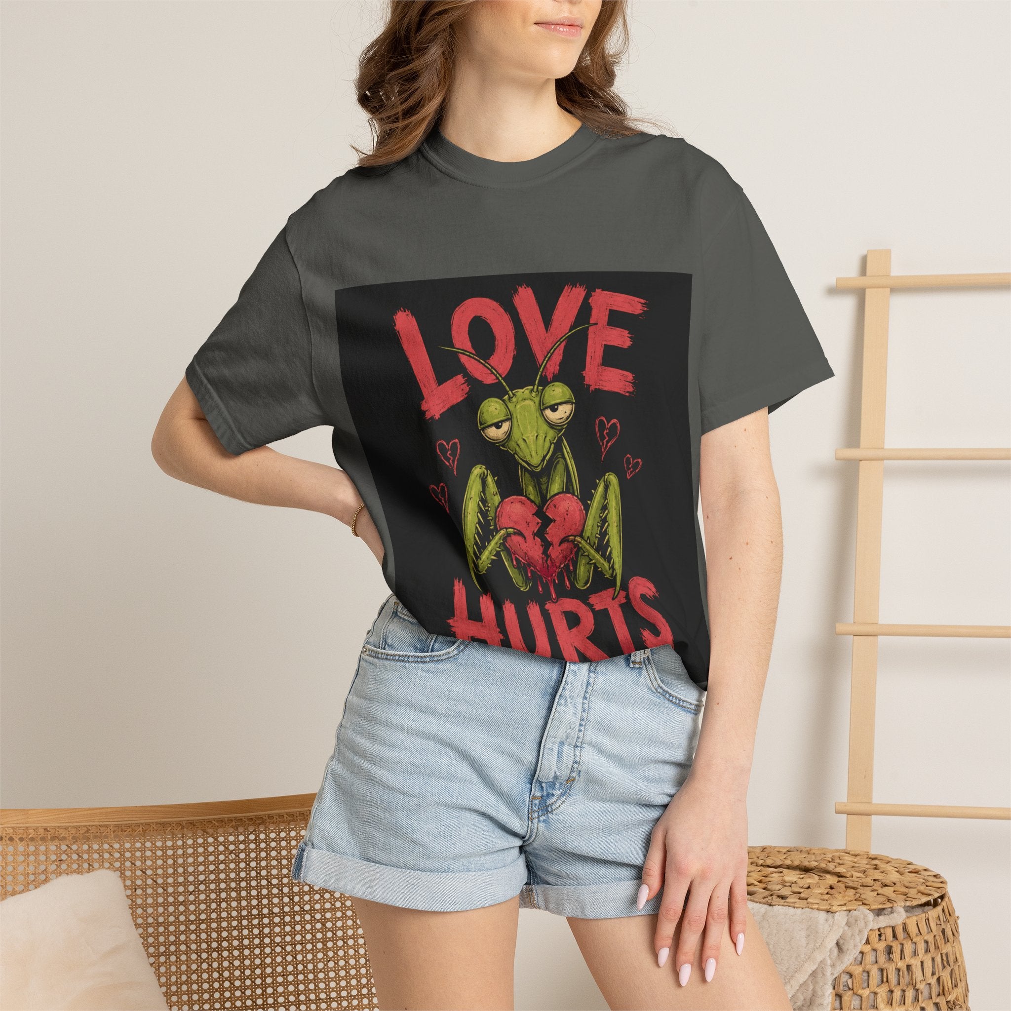 Love Hurts Mantis T-Shirt
